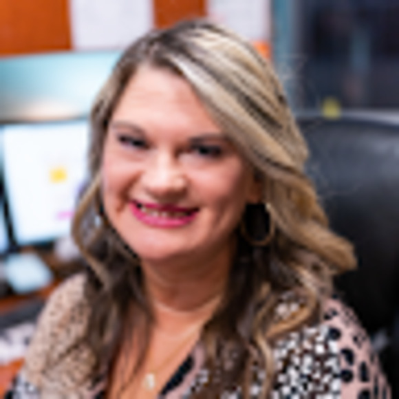 Meet your Posher, Tara - Picture 1 of 1